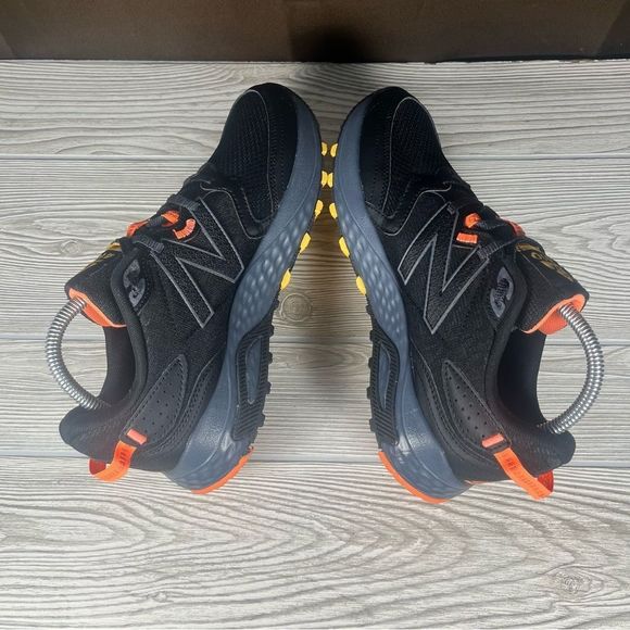 New Balance 410 v7 Black Orange Trail Running Shoe Mens 9 - Picture 5 of 9